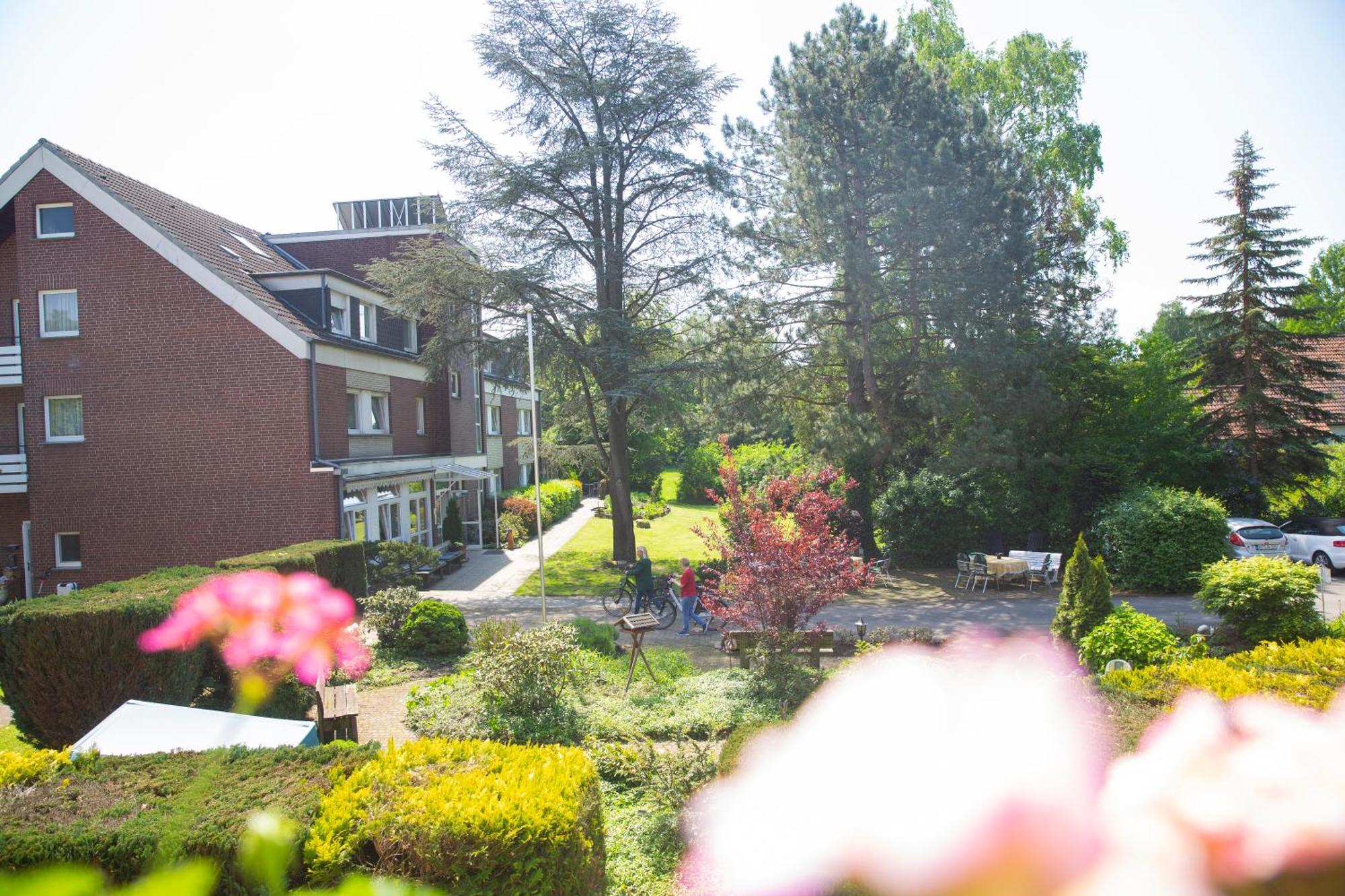Hotel-Pension Haus Holtdirk Lippstadt Bagian luar foto